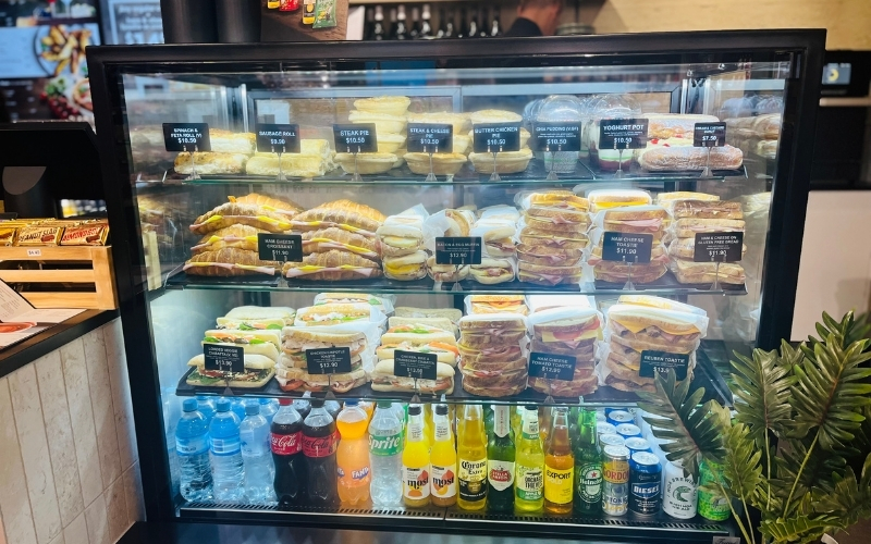 AKL201 Cafe - 1